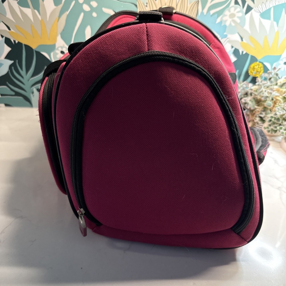 American Tourist PINK Travel CarryOn Overnight Bag Duffle Bag Gym Bag 14"x12"x9" - Picture 8 of 9